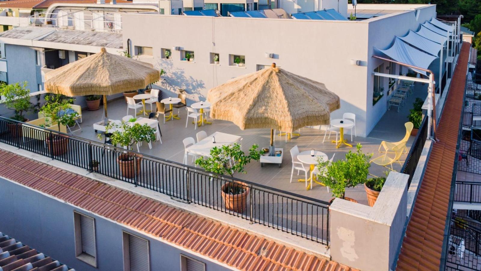 Hotel Antagos Montesilvano Exterior photo